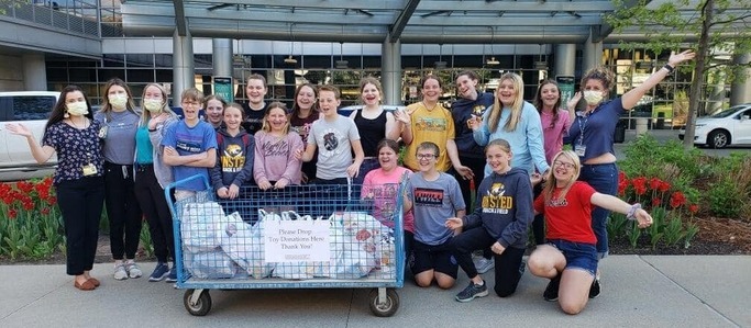Builders' Club works hard to donate to U of M
